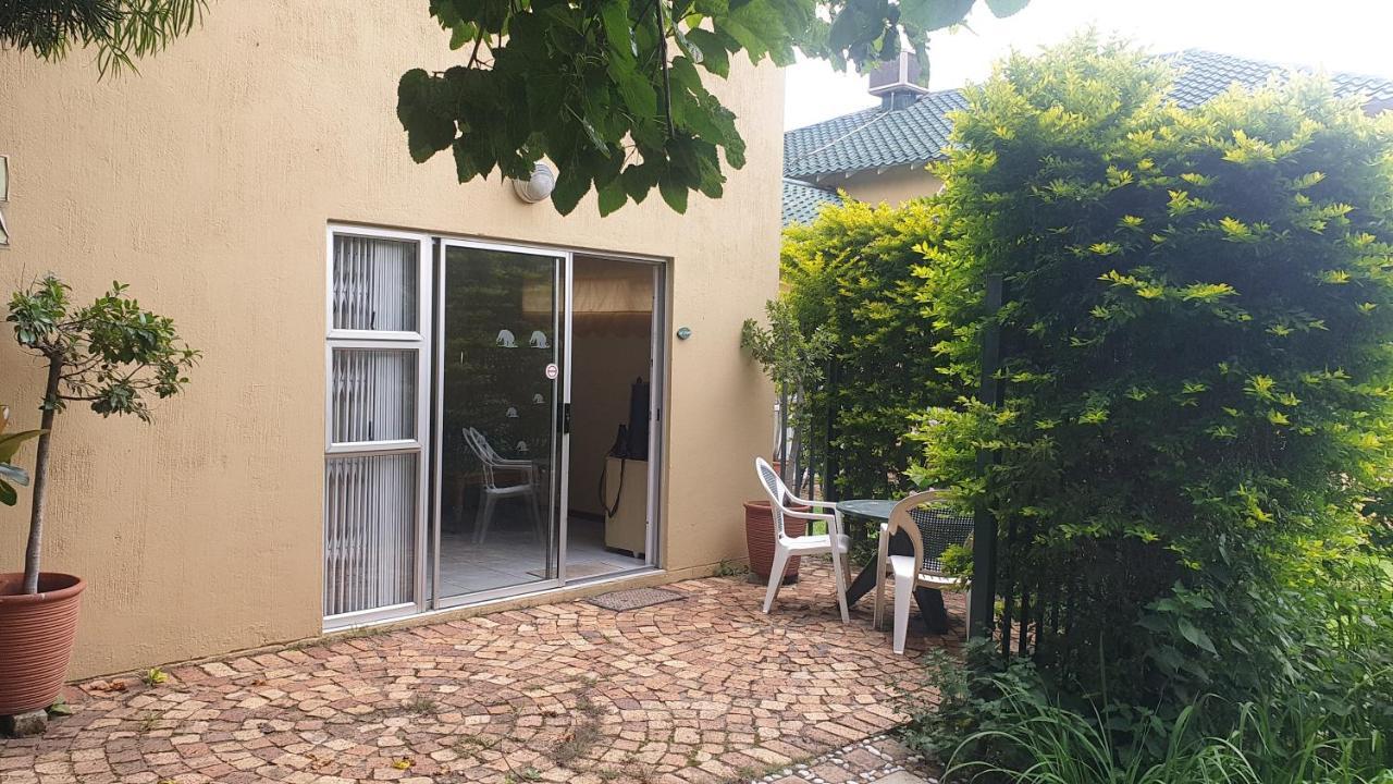 Matina Guest House Γιοχάνεσμπουργκ Εξωτερικό φωτογραφία