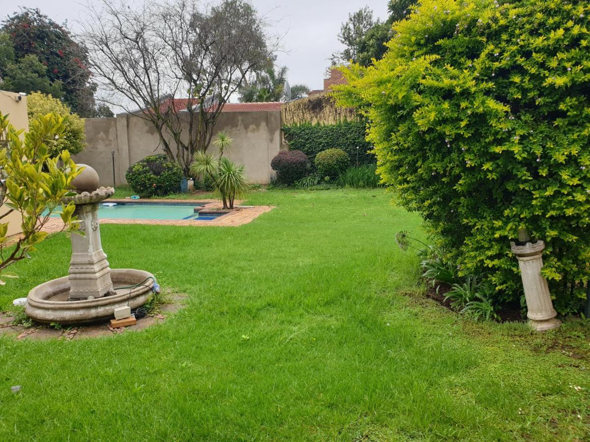 Matina Guest House Γιοχάνεσμπουργκ Εξωτερικό φωτογραφία